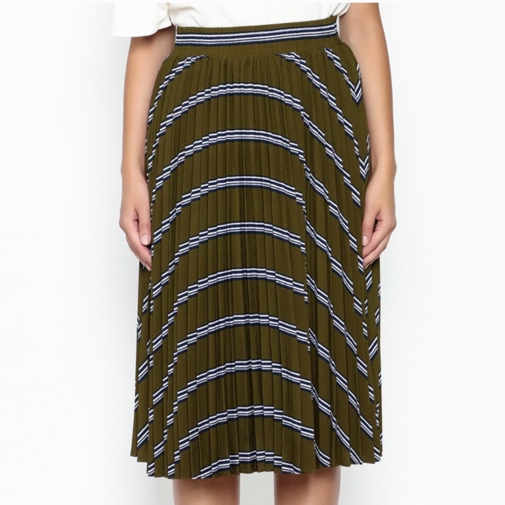 ⭐️Pleated Skirt English Factory Urban Trendy - Picture 4 of 8